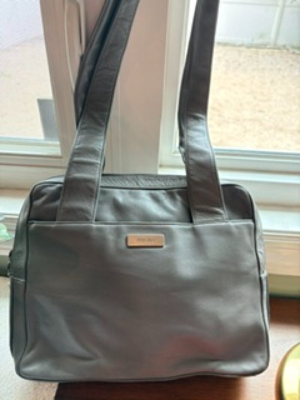 Vintage Perlina Gray Leather Long Strap Shoulder Bag - Silver Lock Zipper Pulls